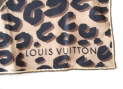 Louis Vuitton Leopard Carré Scarf