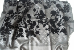 Louis Vuitton Monogram Poetic Shawl