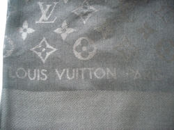 Louis Vuitton Monogram Poetic Shawl