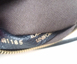 Louis Vuitton Pochette Vendeur BB Pallas
